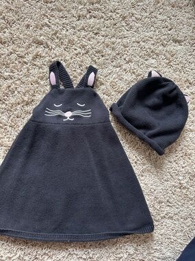 Hannah Anderson kitten dress + hat